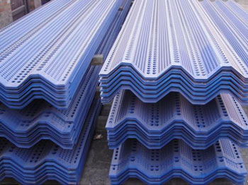 防風(fēng)抑塵網(wǎng)迎來高峰期