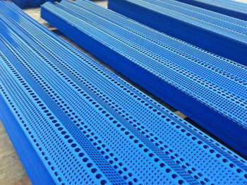 沙石料場(chǎng)新型應(yīng)用產(chǎn)品防風(fēng)抑塵網(wǎng)